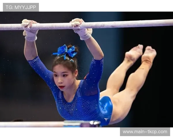 女子体操精彩瞬间大集合：顶尖选手挑战极限动作，展示超凡技艺与柔韧性